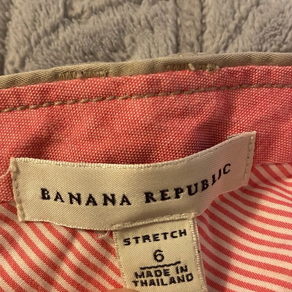 Banana Republic Stretch Khaki Pants - Picture 3 of 5